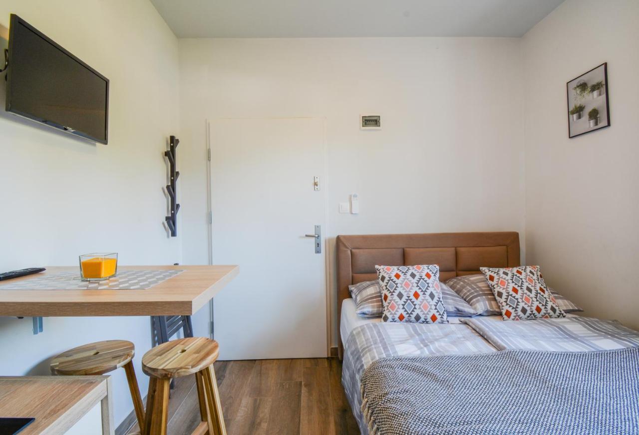 Apartment Piccolo For 2 Задар Екстериор снимка