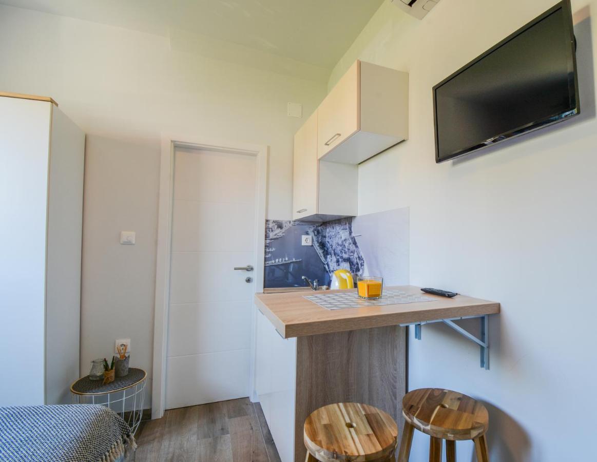 Apartment Piccolo For 2 Задар Екстериор снимка